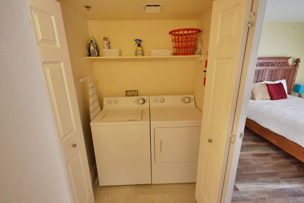 furnished-apartment-las-vegas-702-housing-flamingo-palms-tahitian-villa-washer-dryer