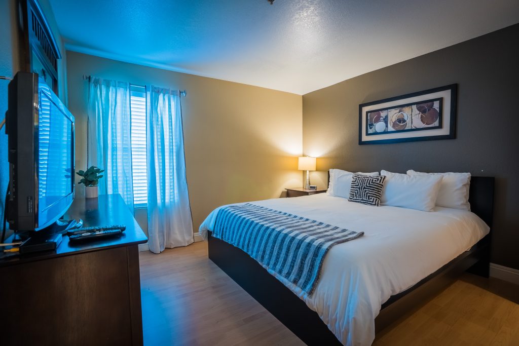 4200-S-Valley-View-Blvd-702Housing-Aviator-11