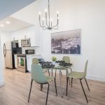 702 Housing – Luna – Dining room
