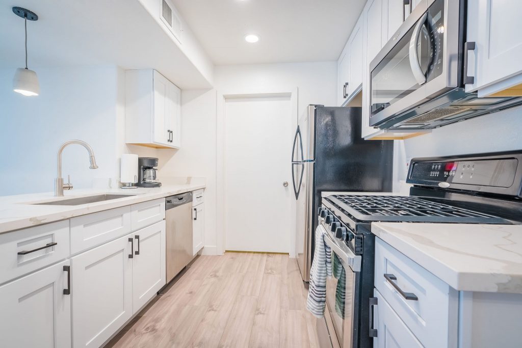 702 Housing – Luna – Kitchen