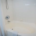 702 Housing – Luna – Master Tub