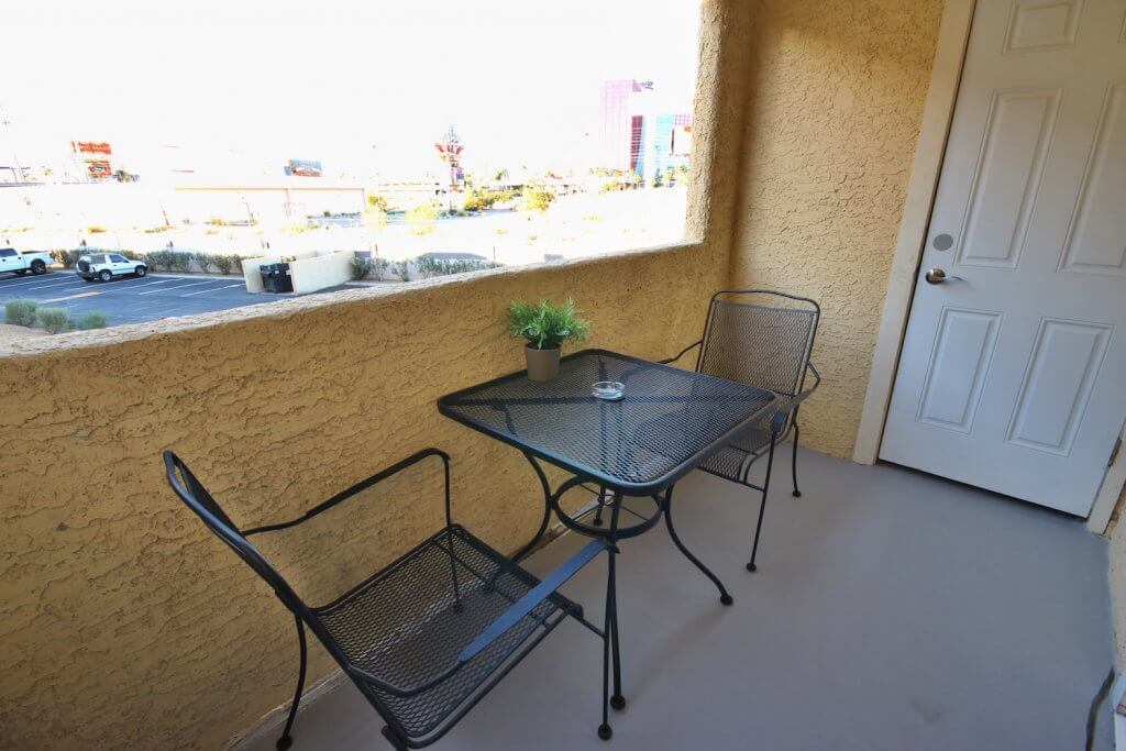 HDRtist HDR – http://www.ohanaware.com/hdrtist/