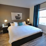 HDRtist HDR – http://www.ohanaware.com/hdrtist/