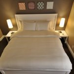 HDRtist HDR – http://www.ohanaware.com/hdrtist/