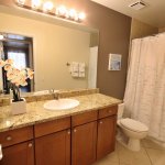 HDRtist HDR – http://www.ohanaware.com/hdrtist/