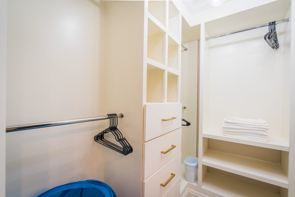 Jade – Closet – 702Housing