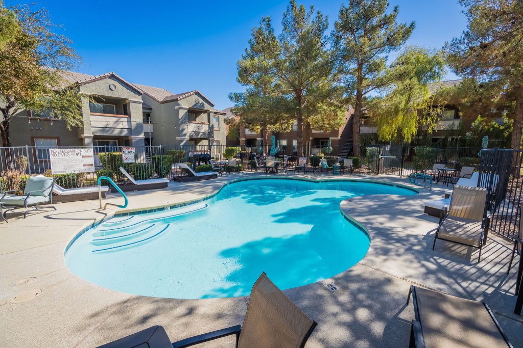 Montana Community – Pool – 702Housing